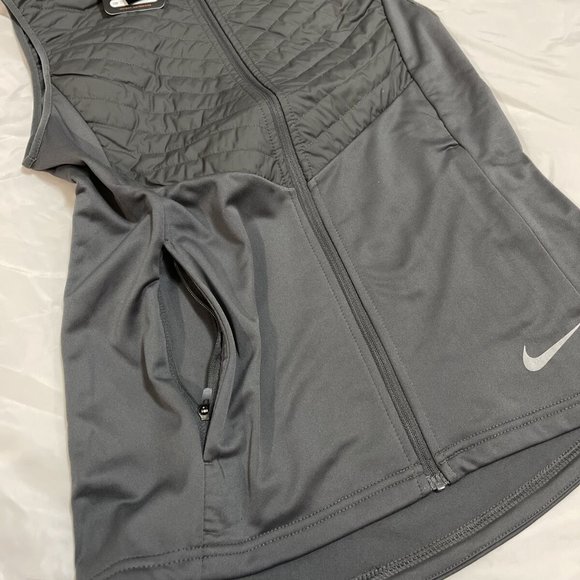 NWT $90 NIKE Women XS THERMORE Essential Filled Running Vest Jacket WARM LAYER - Picture 3 of 12